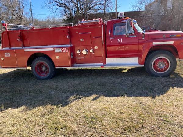 Photo 1972 Ford Pumper Fire Truck - $5,000 (Fall River, Kansas)