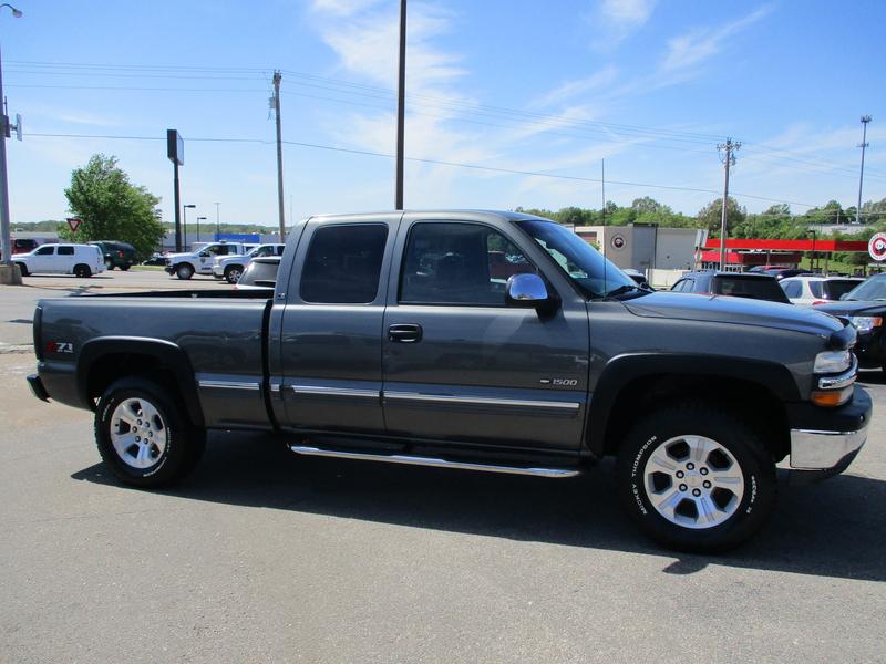 Used 2001 Chevrolet Silverado 1500 4x4 Extended Cab LS w/ Z71 for sale