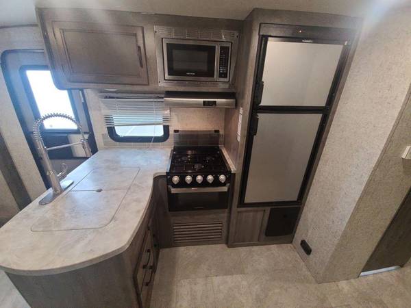 2019 BUNK HOUSE bumper pull RV by FOREST RIVER APEX $35,995 | RV, RVs ...