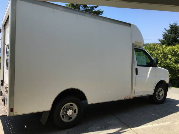 Photo 2008 Chevrolet Express G3500 Cube Van - $7,995 (Anacortes)