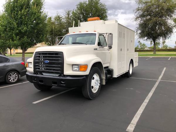 Photo Ford F750 - $18,500 (Bakersfield)