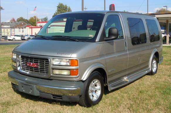 2005 gmc savana 1500 awd conversion van