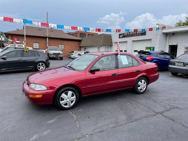 Photo 1996 GEO Prizm LSI Low Miles - $4,800 (St. Clair, MO)