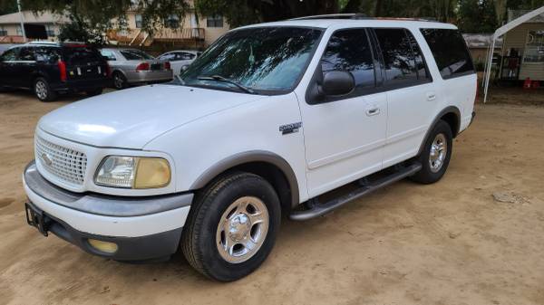 Photo WOW2000 FORD EXPEDITION XLT 2995 CLEANRUNS GREAT FAIRTRADE AUTO - $2,995 (314 white drive, tallahassee fl)