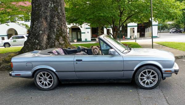 Photo 1988 BMW 325i Convertible - $7,995 (Johnson City)