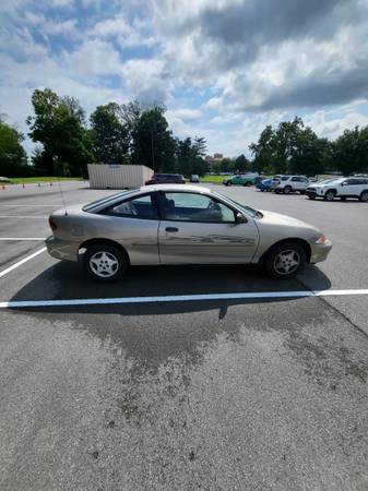 Photo 2002 chevy cavalier - $2,500 (Johnson city)