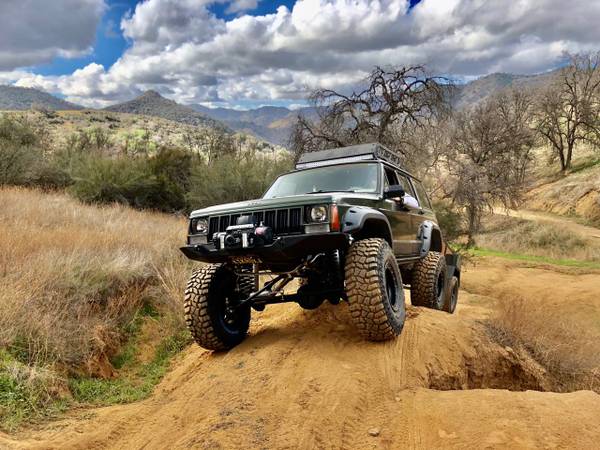 jeep crawler