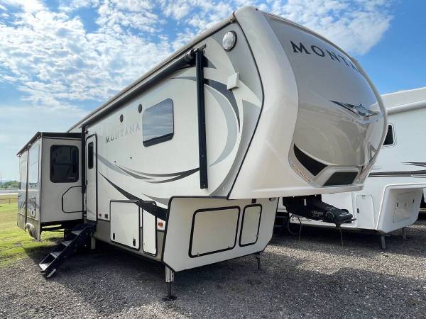 2018 Keystone Montana 3561RL Fifth Wheel Camper Trailer $54,995 | RV ...