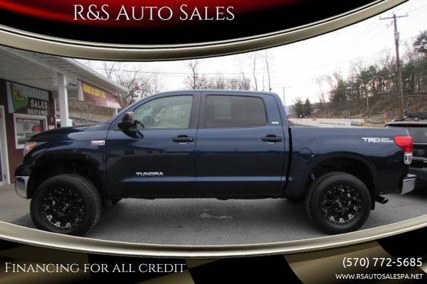 Photo 2012 LIFTED TUNDRA 4X4 CREW MAX LOADED CLEAN SHARP (ALL CREDIT OK) - $23,995 (JS RS RT 220)