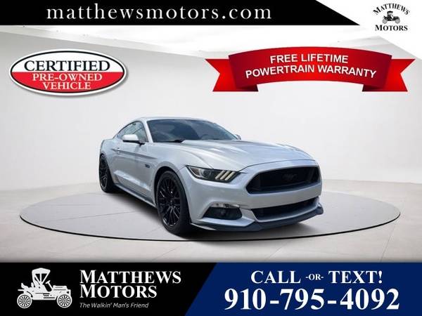 Photo 2017 Ford Mustang GT Premium Fastback w Nav (Ford Mustang Coupe)