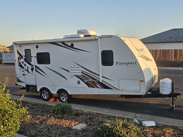 2014 Keystone Passport Ultra Light RV camper w/t SOLAR $15,995 | RV ...